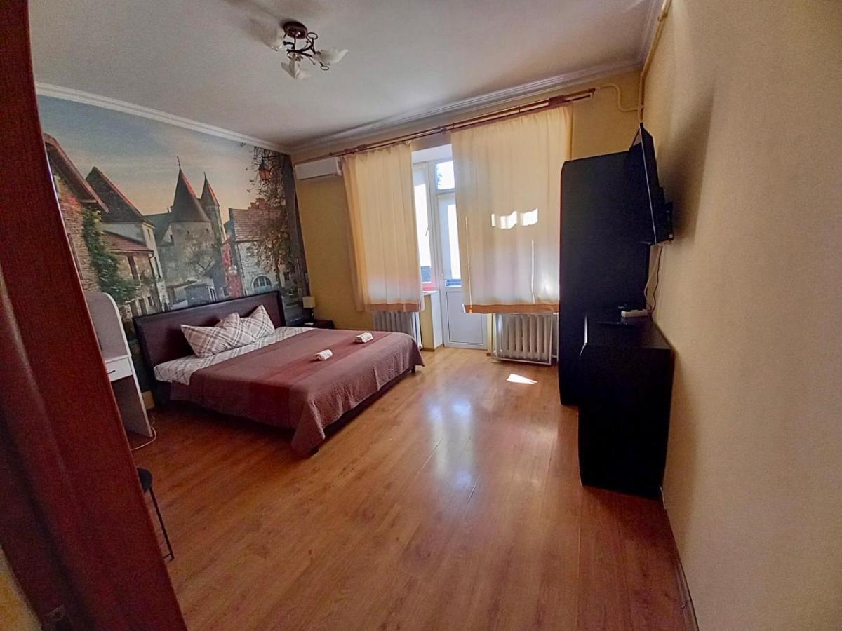 Valentine Apartment Leopoli Esterno foto